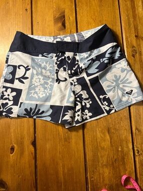 Roxy Women's Navy, Light Blue & White Floral Patchwork Shorts